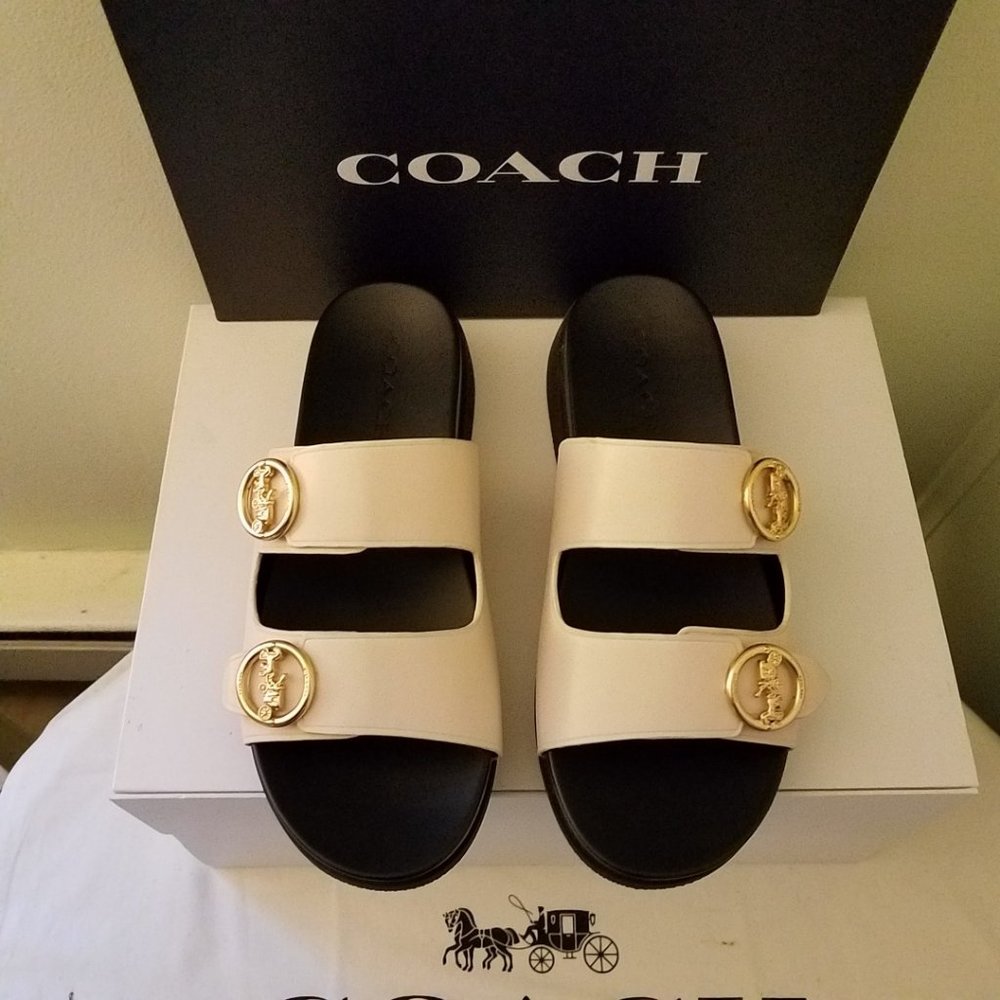 $128 *NEW* COACH (Chalk) Gable - Picture 7 of 16